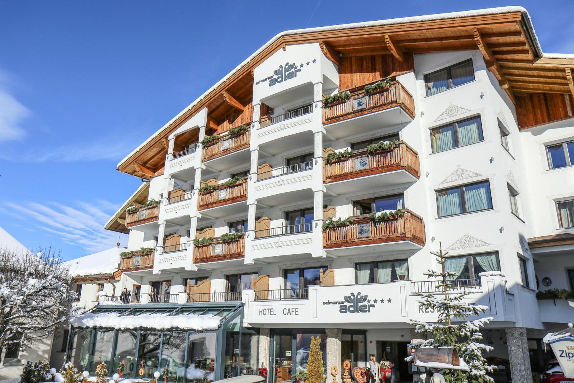 נאודרס Hotel Schwarzer Adler מראה חיצוני תמונה