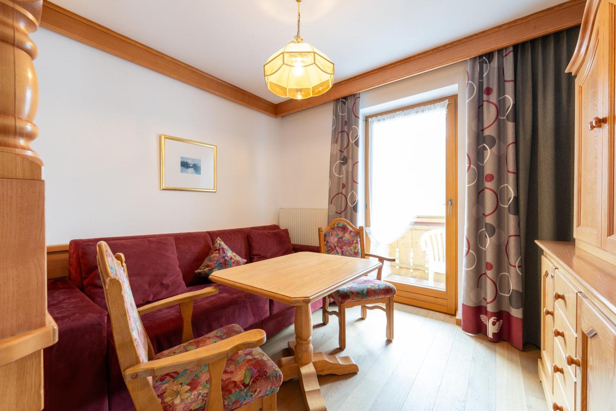 נאודרס Hotel Schwarzer Adler מראה חיצוני תמונה