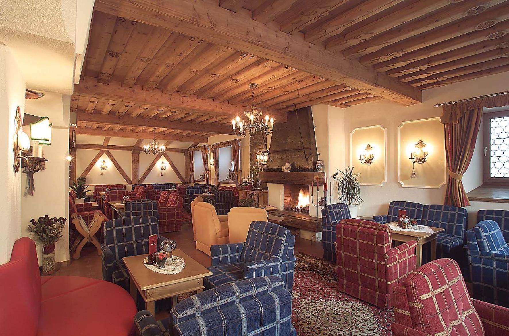 נאודרס Hotel Schwarzer Adler מראה חיצוני תמונה